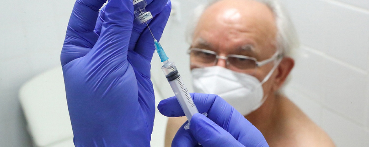 Оперативный штаб: охват вакцинацией пожилого населения необходимо увеличивать